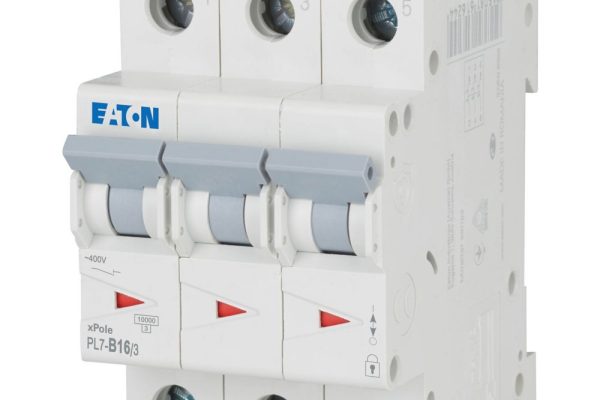 Jistič Eaton PL7-B16/3, B 16 A, 3 póly, 10 kA
