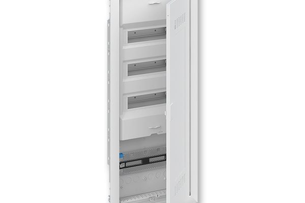 Kombinovaná rozvodnice ABB UK663CW pod omítku, Wi-Fi dvířka