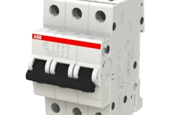 Jistič ABB B6, 3 pól., 6kA, S200